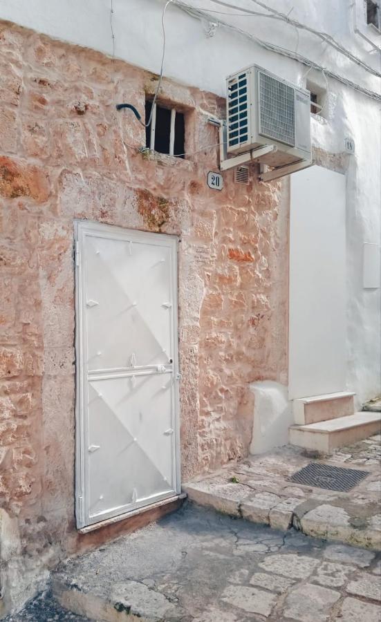 La Nicchia Di Zio Valerio Ceglie Messapica Exterior foto