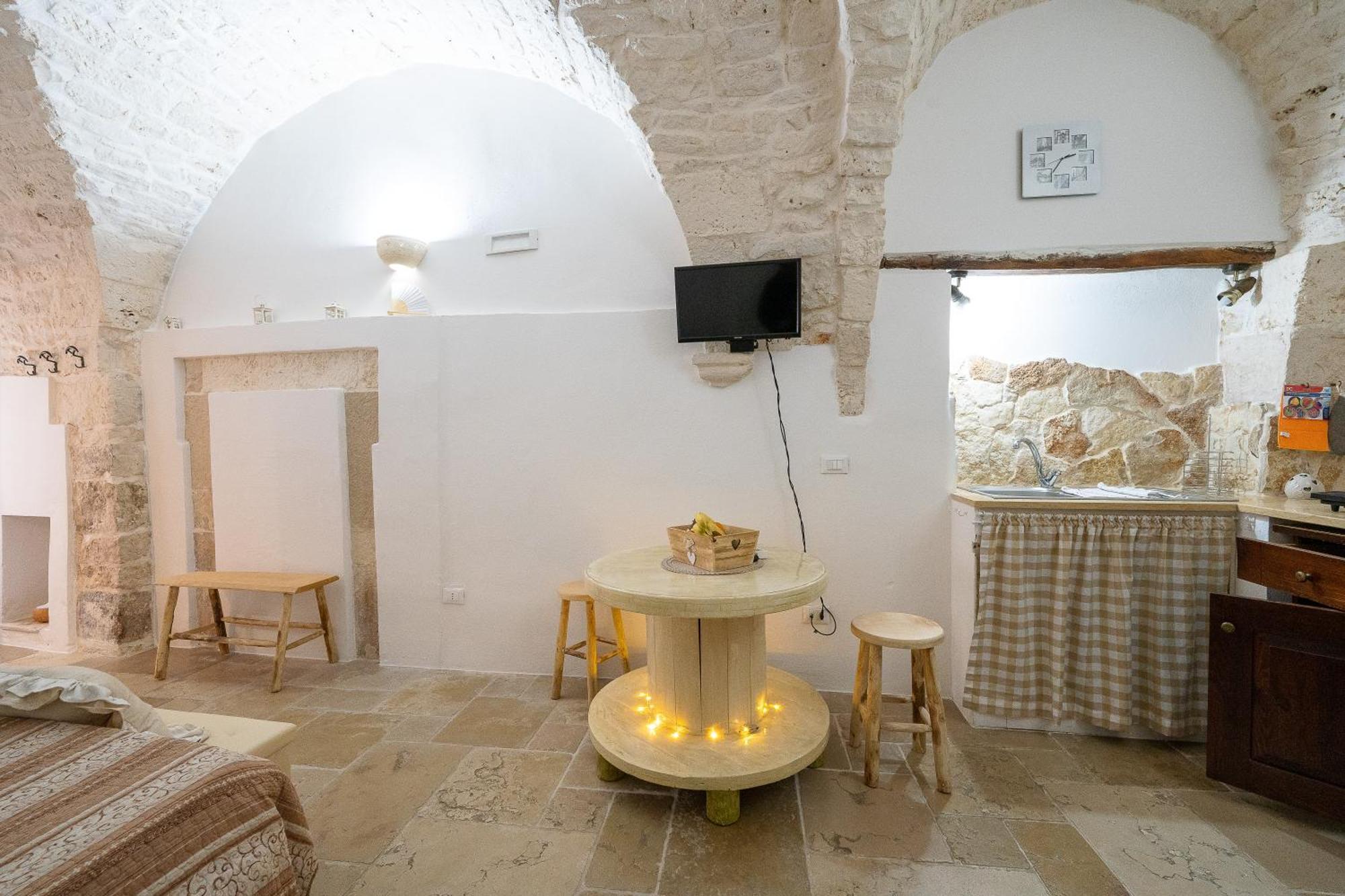 La Nicchia Di Zio Valerio Ceglie Messapica Exterior foto