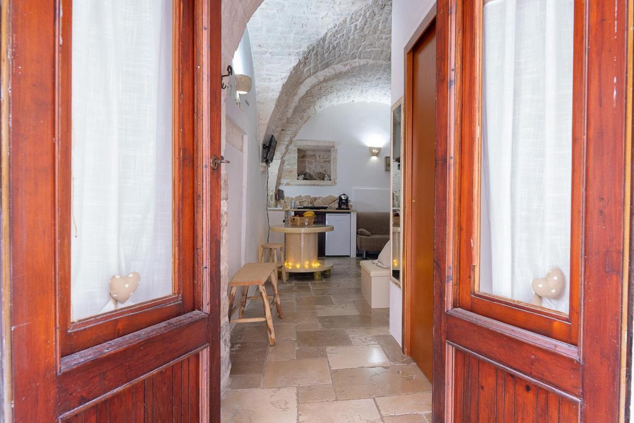 La Nicchia Di Zio Valerio Ceglie Messapica Exterior foto