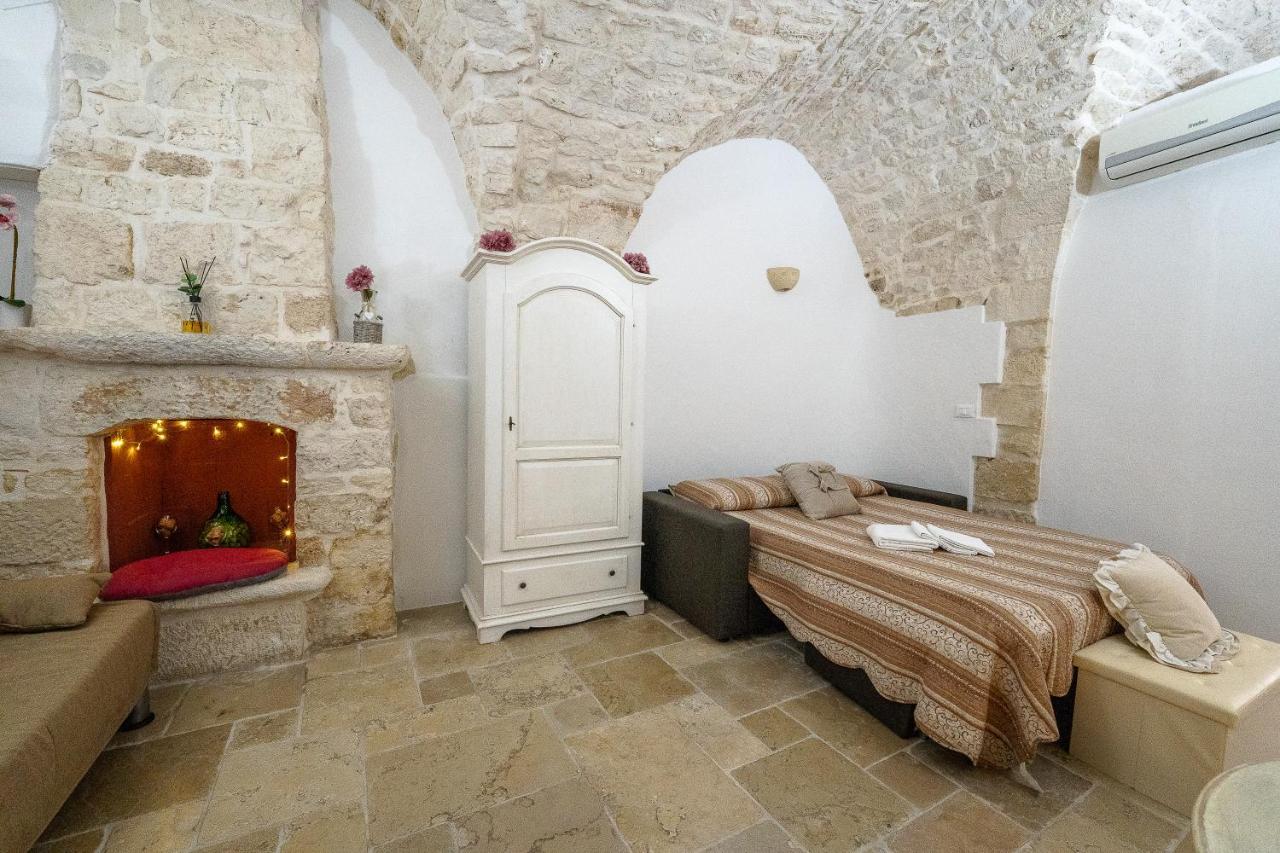 La Nicchia Di Zio Valerio Ceglie Messapica Exterior foto